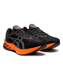 Zapatillas Asics Novablast Negro/Naranja Hombre