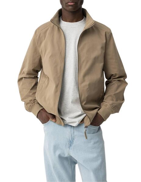Gallery a19920 bapeequd