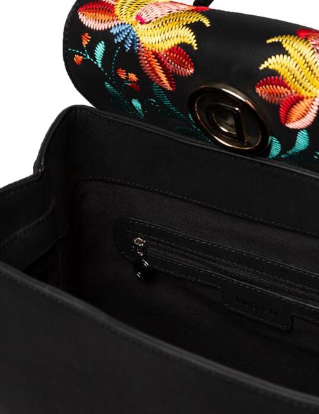 Maleta desigual 2025