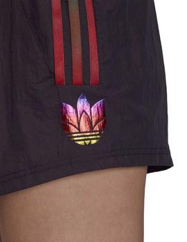 Short Adidas Adicolor 3D Trefoil Negro Mujer